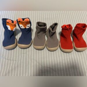 Tiny Explorers sock booties 6-12 months lot of 3